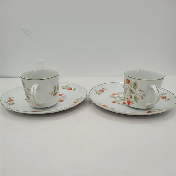 HP Vintage Dolphin Japan Porcelain Berry Strawberry 2 Snack Plate Cup Set 1-2 - Picture 4 of 13